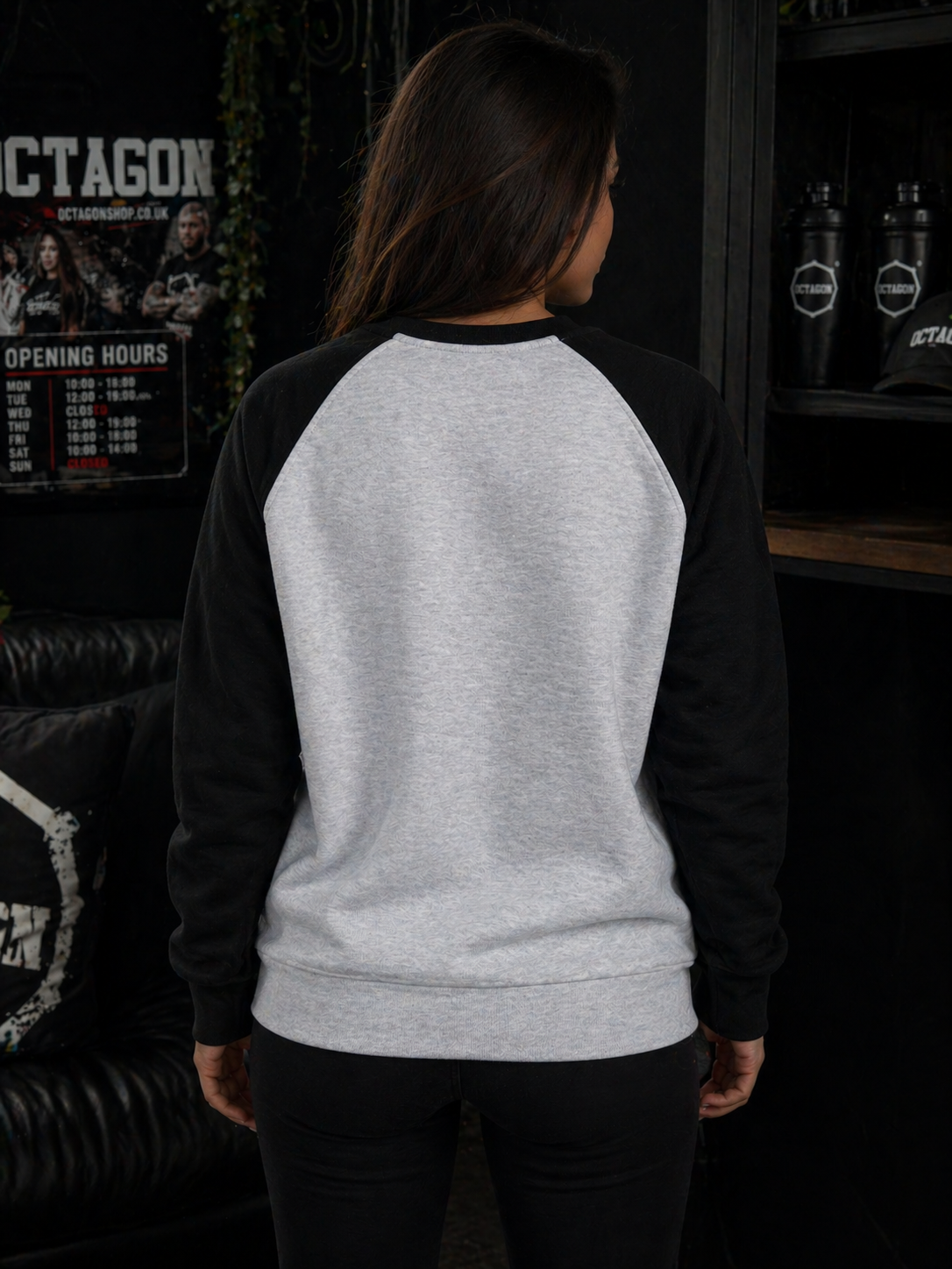 Octagon Women’s Crewneck “SMALL LOGO” 🖤🔥